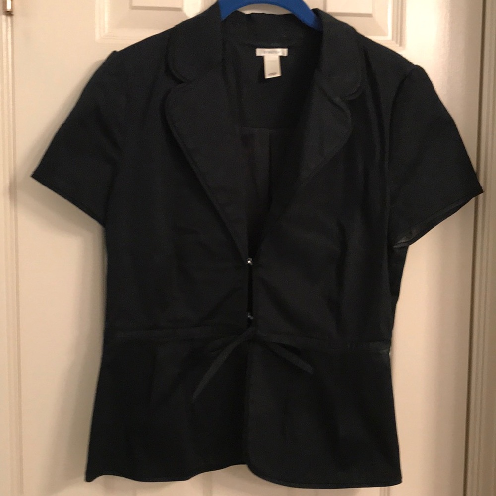 Short sleeved blazer